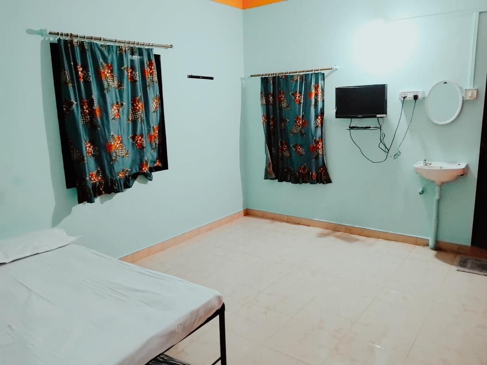 Homestay Madhuli *